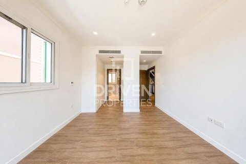 Villa en alquiler en Jumeirah, Dubai, EAU 4 dormitorios, 397.63 m2 № 746121 - foto 12