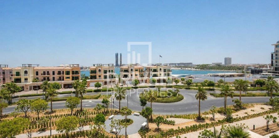 Villa en Jumeirah, Dubai, EAU 4 dormitorios, 397.63 m² № 746121