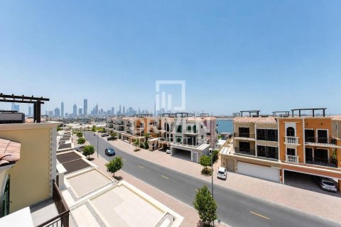 Villa en alquiler en Jumeirah, Dubai, EAU 4 dormitorios, 397.63 m2 № 746121 - foto 29