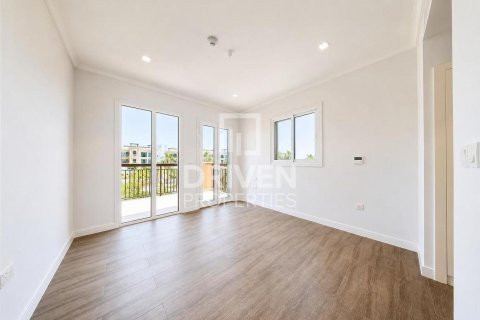 Villa en alquiler en Jumeirah, Dubai, EAU 4 dormitorios, 397.63 m2 № 746121 - foto 11