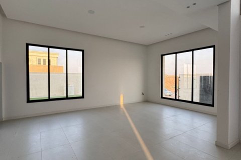 Villa te koop in Ras Al Khaimah, VAE 6 slaapkamers, 929 vr.m., nr 735093 - foto 5