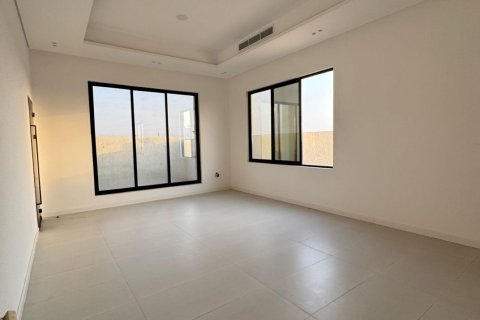 Villa te koop in Ras Al Khaimah, VAE 6 slaapkamers, 929 vr.m., nr 735093 - foto 3