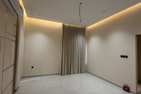 Villa te koop in Ras Al Khaimah, VAE 6 slaapkamers, 929 vr.m., nr 735093 - foto 6