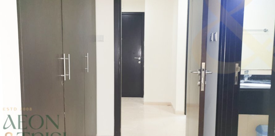 Dubai Land、Dubai、UAEにあるマンション 1ベッドルーム、75 m2 No731967