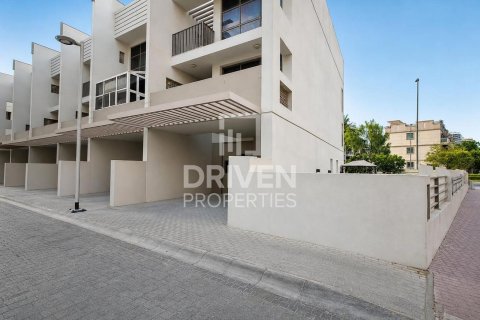 Jumeirah Village Circle, Dubai, BAE’de kiralık villa 4 yatak odası, 344.76 m&sup2; No 765542 - fotoğraf 28