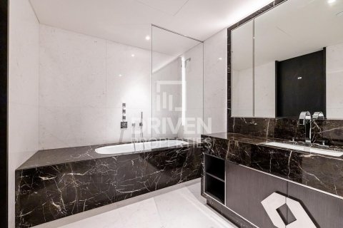 Střešní byt v Palm Jumeirah, Dubai, SAE 4 ložnice, 509.11 m² Č.: 765539 - fotografie 28