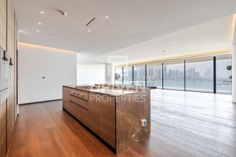 Střešní byt v Palm Jumeirah, Dubai, SAE 4 ložnice, 509.11 m² Č.: 765539 - fotografie 15