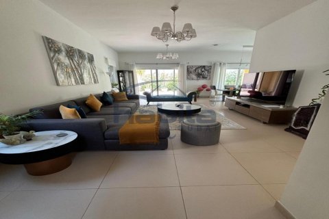 Huvila Dubai, Arabiemiraatit 3 makuuhuonetta, 325 m2 № 514818 - kuva 3