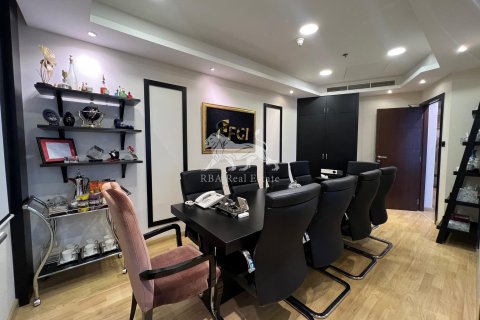 Biuro na sprzedaż w Business Bay, Dubai, ZEA 83.7 mkw., nr 563490 - zdjęcie 5
