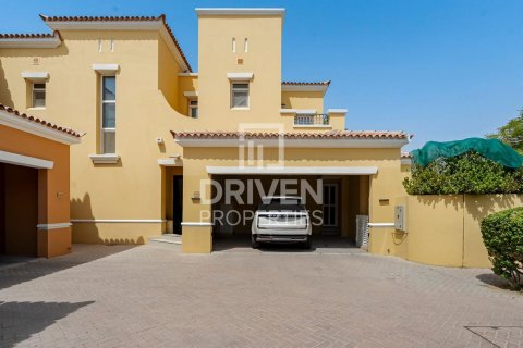 Villa i Arabian Ranches, Dubai, Emiratene 3 soverom, 445.93 kvm nr. 767433