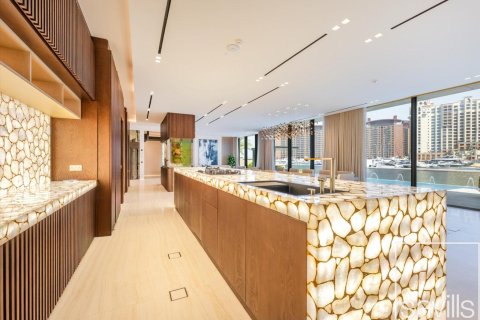Vila v Palm Jumeirah, Dubai, SAE 6 spální, 1358.15 m2 č. 747134 - Fotografia 6