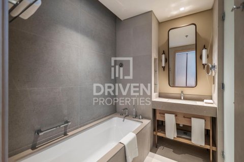 Apartment in Downtown Dubai (Downtown Burj Dubai), Dubai, UAE 1 bedroom, 70.79 sq.m. № 762514 - photo 8