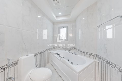 Huvila Al Furjan, Dubai, Arabiemiraatit 4 makuuhuonetta, 225 m2 № 664443 - kuva 9