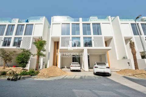Vilă de închiriat în Al Barari, Dubai, EAU 4 dormitoare, 180 mp.  №664424 - poză 3