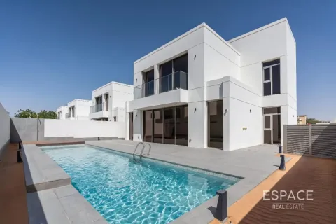 Вилла Jumeirah Park, Дубай, БАӘ-да 5 жатын бөлмелер, 557 м² № 737824