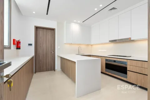 Huvila Jumeirah Park, Dubai, Arabiemiraatit 5 makuuhuonetta, 557 m2 № 737824 - kuva 8