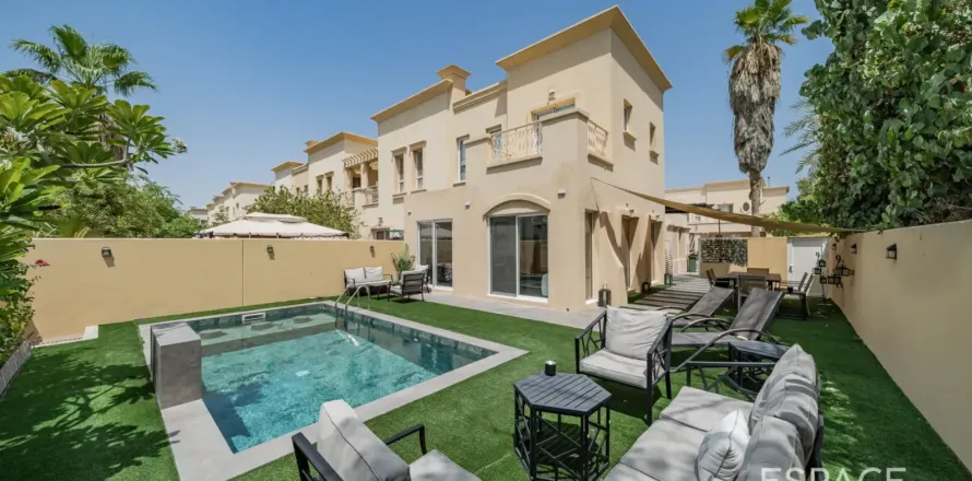 Villa a The Springs, Dubai, EAU 2 camere da letto, 167 mq. № 737822