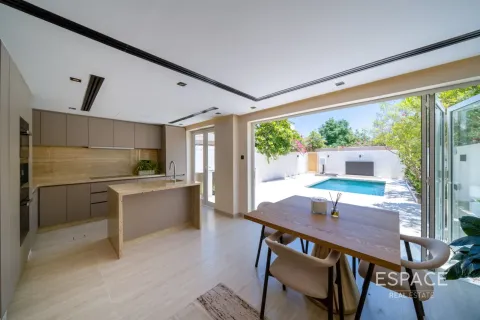 Villa en venta en The Springs, Dubai, EAU 3 dormitorios, 153 m2 № 737825 - foto 2
