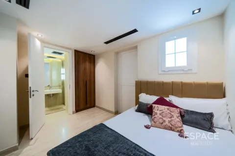 Villa en venta en The Springs, Dubai, EAU 3 dormitorios, 153 m2 № 737825 - foto 10