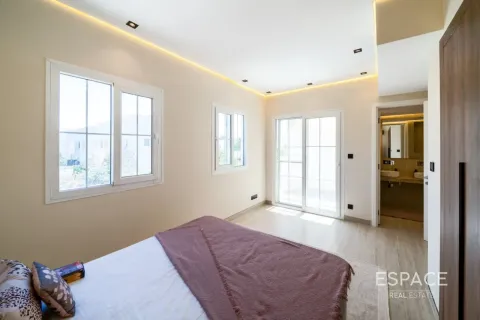 Villa en venta en The Springs, Dubai, EAU 3 dormitorios, 153 m2 № 737825 - foto 12