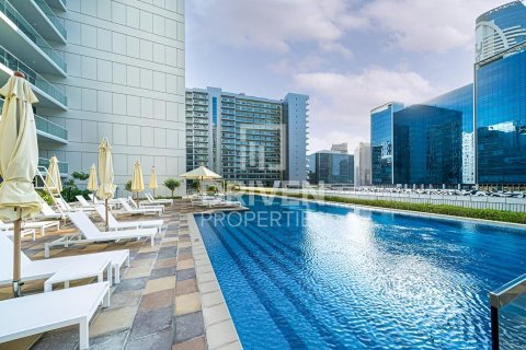Apartmen di Business Bay, Dubai, UAE 2 bilik tidur, 84.26 meter persegi № 762283 - foto 17
