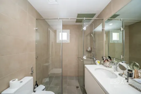 Vila di Meadows, Dubai, UEA 5 kamar tidur, 369 m2 nomor 738282 - foto 16