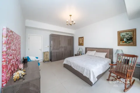 Vila di Meadows, Dubai, UEA 5 kamar tidur, 369 m2 nomor 738282 - foto 15