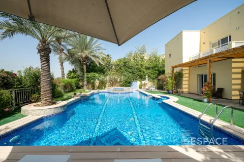 Vila di Meadows, Dubai, UEA 5 kamar tidur, 369 m2 nomor 738282 - foto 19