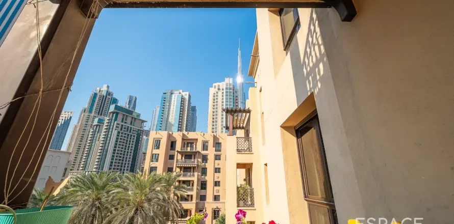 Appartamento a Downtown Dubai (Downtown Burj Dubai), Dubai, EAU 2 camere da letto, 131 mq. № 738042