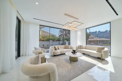 Villa in vendita a Palm Jumeirah, Dubai, EAU 4 camere da letto, 483 mq. № 738041 - foto 2