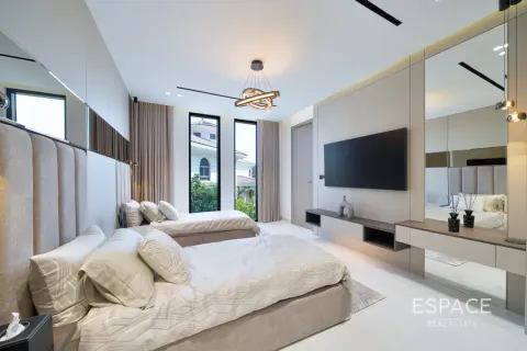 Villa in vendita a Palm Jumeirah, Dubai, EAU 4 camere da letto, 483 mq. № 738041 - foto 9