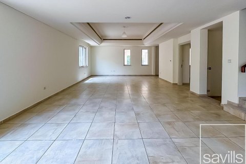 Üürile anda ridamaja asukohaga Dubai Sports City, Dubai, AÜE: 4 magamistoaga, 249.63 m² Nr 753551 - pilt 2