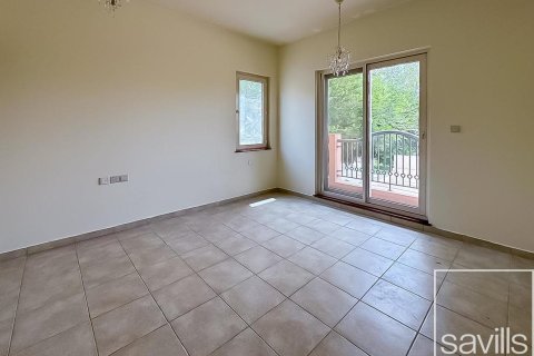 Üürile anda ridamaja asukohaga Dubai Sports City, Dubai, AÜE: 4 magamistoaga, 249.63 m² Nr 753551 - pilt 3