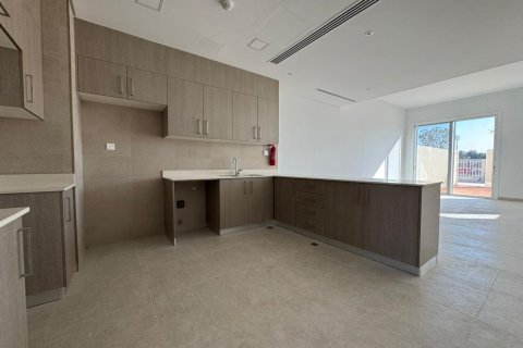 Maison de ville à vendre à Ras Al Khaimah, EAU 2 chambres, 170 m2 № 734605 - photo 14