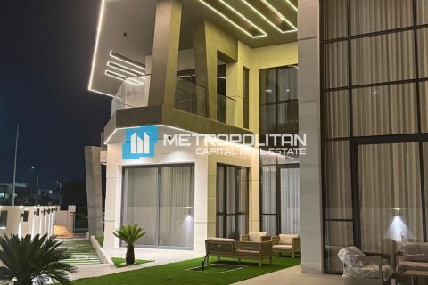 Villa on the Yas Island, Abu Dhabi, UAE 6 bedrooms, 1000 sq.m. № 687885 - photo 10
