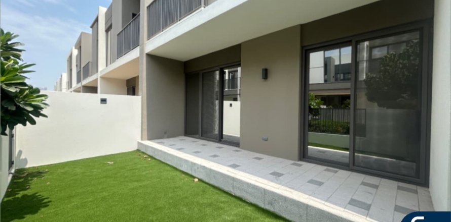 Villa à Tilal Al Ghaf, Dubai, EAU: 3 chambres, 140 m2 № 666328