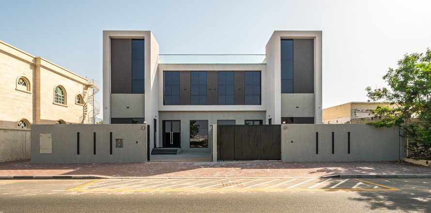 Vila u Al Wasl, Dubai, UAE 288 m2, 5 spavaćih soba Br. 749975