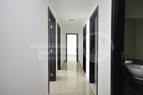Apartament na sprzedaż w Al Reef, Abu Dhabi, ZEA 3 sypialnie, 155 mkw., nr 731402 - zdjęcie 12