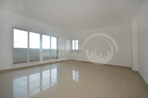 Apartament na sprzedaż w Al Reef, Abu Dhabi, ZEA 3 sypialnie, 155 mkw., nr 731402 - zdjęcie 4