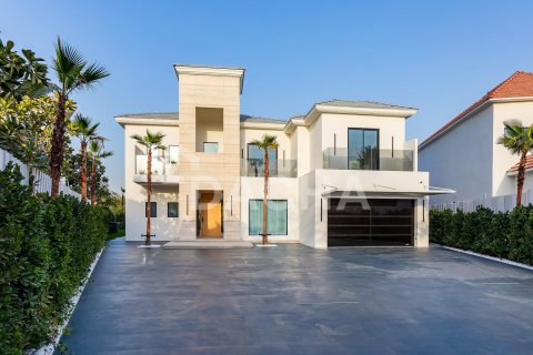 Vilë në Jumeirah Islands, Dubai, Emiratet e Bashkuara Arabe 5 dhoma gjumi, 502 m2. № 763110 - Foto 29