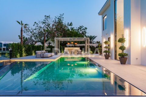 Vilë në Jumeirah Islands, Dubai, Emiratet e Bashkuara Arabe 5 dhoma gjumi, 502 m2. № 763110 - Foto 4
