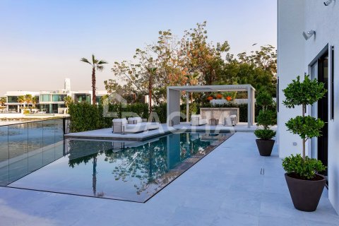 Vilë në Jumeirah Islands, Dubai, Emiratet e Bashkuara Arabe 5 dhoma gjumi, 502 m2. № 763110 - Foto 26