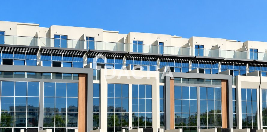 Shtëpi në qytet në Dubai Investment Park, Emiratet e Bashkuara Arabe 4 dhoma gjumi, 245 m2. № 763108
