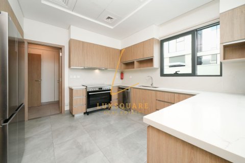 Vila v Al Furjan, Dubai, SAE 4 ložnice, 570 m² Č.: 722250 - fotografie 30