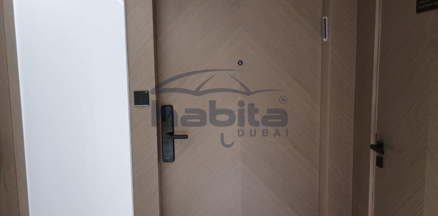 Apartment in Business Bay, Dubai, UAE 41.8 sq.m. № 517595