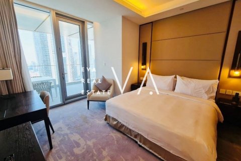 Apartamento para arrendamento em Downtown Dubai (Downtown Burj Dubai), Dubai, EAU 3 quartos, 187.75 m2 № 637686 - foto 11