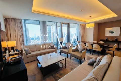 Apartamento para arrendamento em Downtown Dubai (Downtown Burj Dubai), Dubai, EAU 3 quartos, 187.75 m2 № 637686 - foto 4