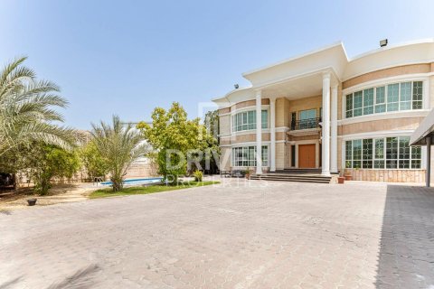 Villa en Al Barsha, Dubai, EAU 6 dormitorios, 1393.55 m² № 757145