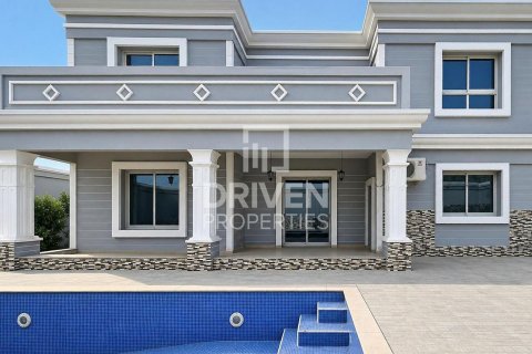 Vila u Falcon City of Wonders, Dubai, UAE 5 spavaćih soba, 822.94 m2 Br. 757140 - fotografija 2