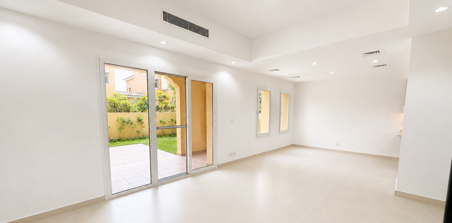 Villetta a schiera a Arabian Ranches, Dubai, EAU 2 camere da letto, 200.48 mq. № 754390